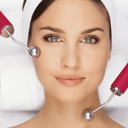 Facebeautique's Micro-Current Face Lift equipment